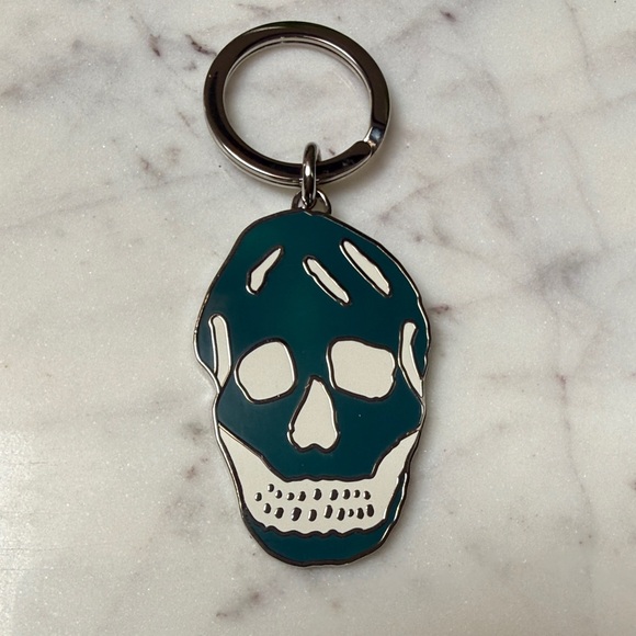 Alexander McQueen Other - Alexander McQueen Skull Keychain